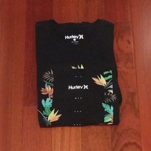 Hurley t-shirt